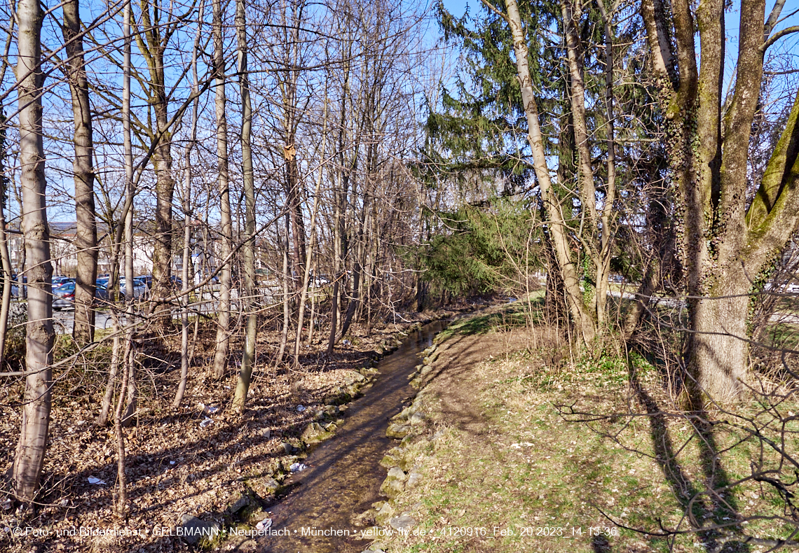 20.20.2023 - der 'verschwundene' Hachinger Bach in Berg am Laim